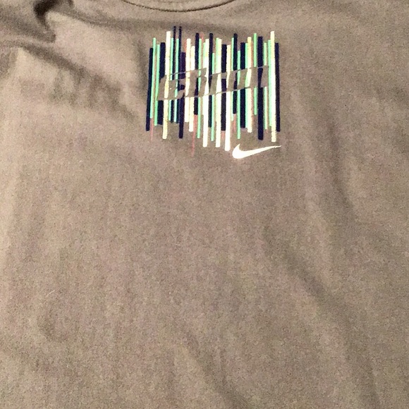 Nike VINTAGE LEBRON JAMES SHIRT - Picture 11 of 14